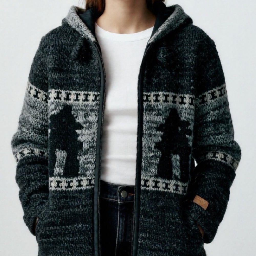 Kyber Outerwear Sweater Jacket Womens Size Large Gray Knit Inukshuk Wool Full Zi